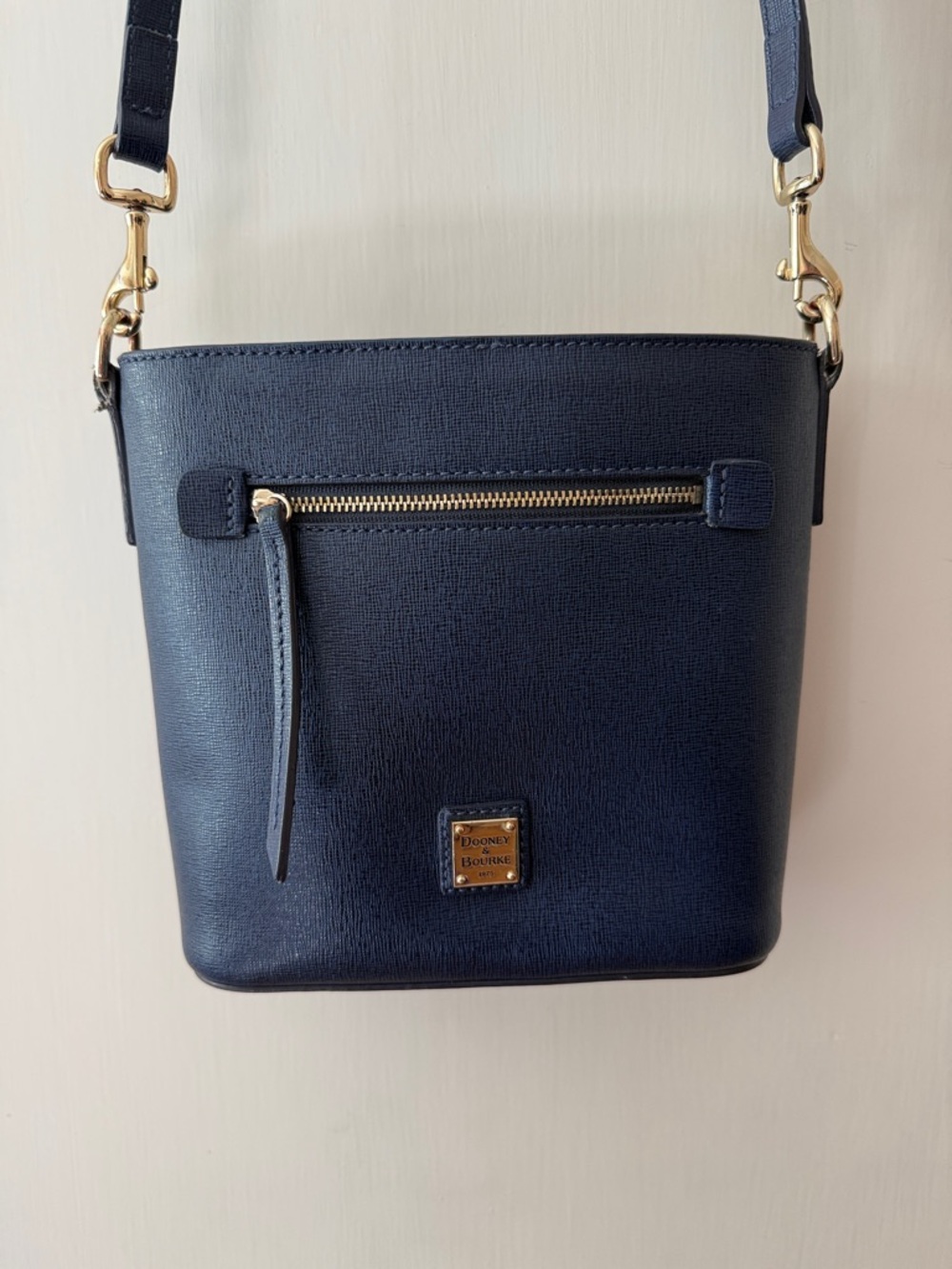 Dooney & Bourke‎ Navy Saffiano Crossbody with Gold Hardware